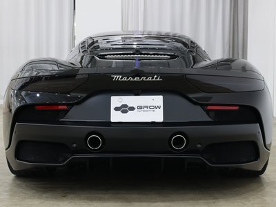 2022 Maserati MC20 photo 8