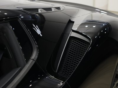 2022 Maserati MC20 photo 37