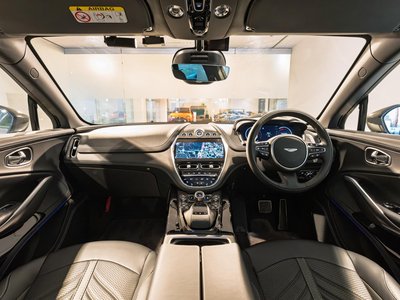صورة مصغرة 3 لـ 2024 Aston Martin DBX
