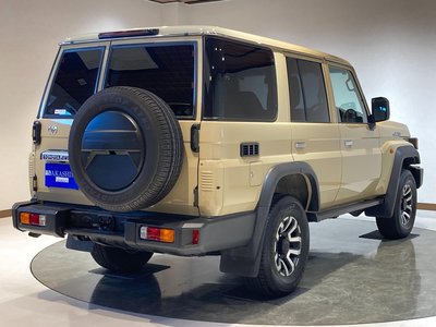 2024 Toyota LAND CRUISER 70 thumbnail 17