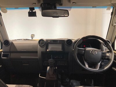 2024 Toyota LAND CRUISER 70 thumbnail 31