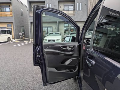 2021 Mercedes-BENZ V-CLASS thumbnail 39