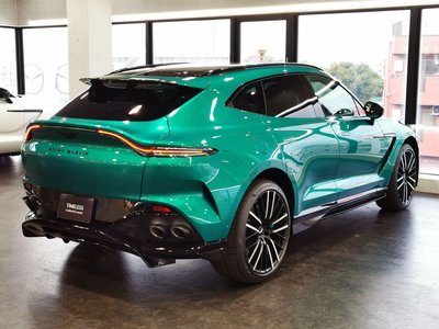 2026 Aston Martin DBX — миниатюра 19
