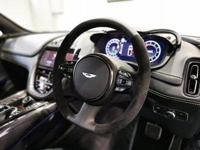 2026 Aston Martin DBX — миниатюра 30
