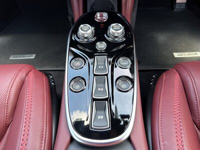 2024 Mclaren GT thumbnail 18