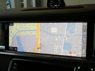 2017 Porsche PANAMERA photo 13