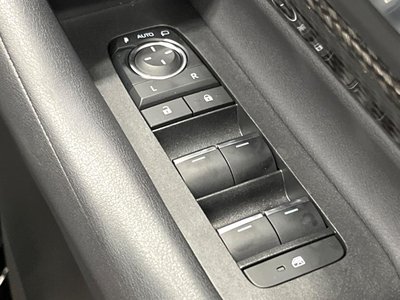 2025 Toyota ALPHARD — фото 40