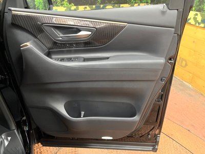 2025 Toyota ALPHARD — фото 41
