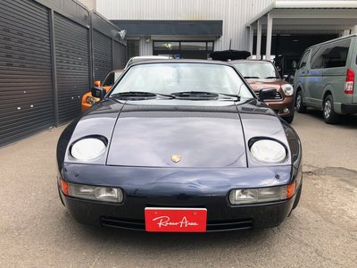 1990 Porsche 928 photo 3