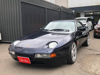 1990 Porsche 928 photo 6