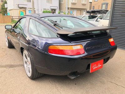 1990 Porsche 928 photo 5