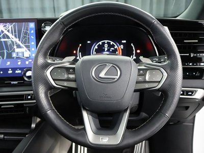2023 Lexus RX — миниатюра 10