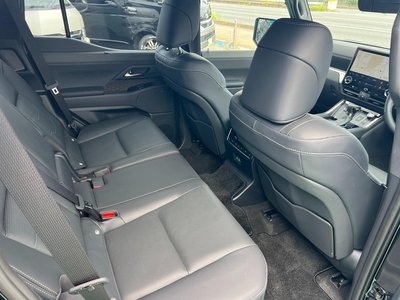 2025 Lexus GX photo 30
