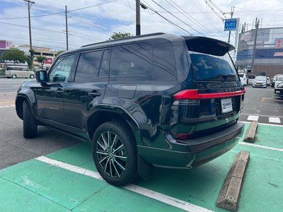 2025 Lexus GX photo 19