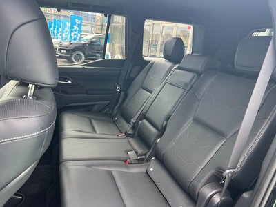 2025 Lexus GX photo 37