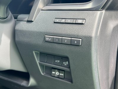 2025 Lexus GX photo 57