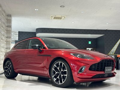 2021 Aston Martin DBX — фото 4