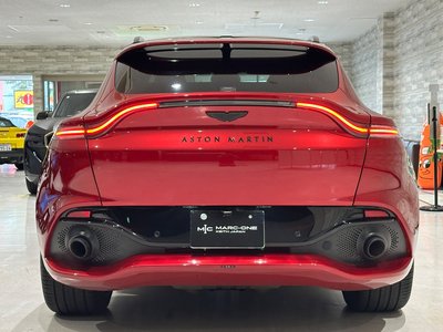 2021 Aston Martin DBX — фото 10