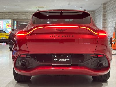 2021 Aston Martin DBX — фото 11