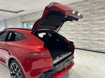2021 Aston Martin DBX — фото 21