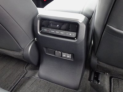 2025 Toyota LAND CRUISER 250 — фото 19