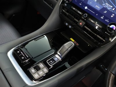 صورة 16 لـ 2023 Toyota ALPHARD