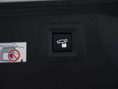 صورة 21 لـ 2023 Toyota ALPHARD