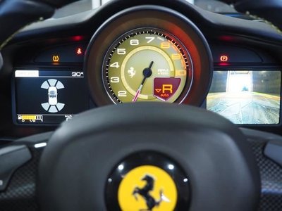 صورة مصغرة 21 لـ 2016 Ferrari 488 SPIDER