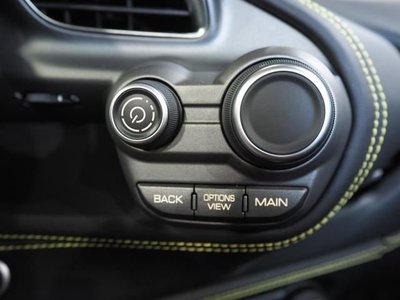 صورة مصغرة 24 لـ 2016 Ferrari 488 SPIDER