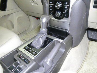 2023 Toyota LAND CRUISER PRADO 缩略图 24