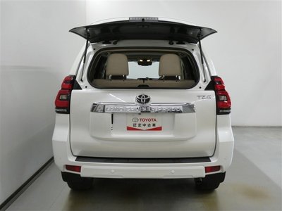 2023 Toyota LAND CRUISER PRADO 缩略图 7