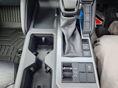 صورة مصغرة 18 لـ 2025 Toyota LAND CRUISER 250