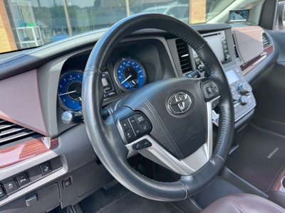 صورة 8 لـ 2018 Toyota SIENA