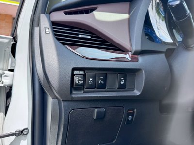 صورة 13 لـ 2018 Toyota SIENA