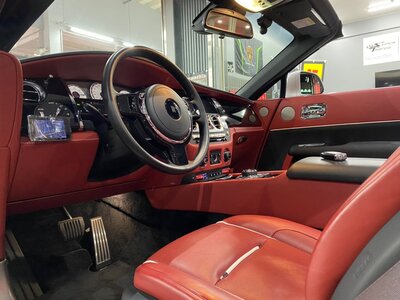 2018 ROLLS-ROYCE DAWN 照片 18