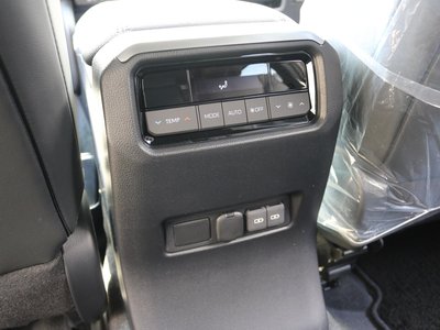 2025 Toyota LAND CRUISER 250 照片 33