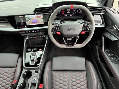 صورة 13 لـ 2025 AUDI RS3 SEDAN