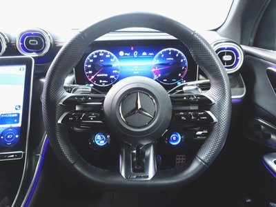 2025 Mercedes-BENZ GLC AMG 照片 13