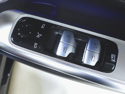 2025 Mercedes-BENZ GLC AMG 缩略图 20