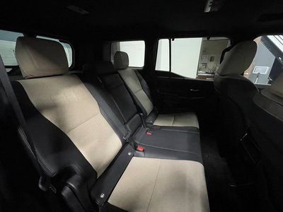 2025 Lexus GX thumbnail 35