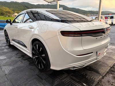 2023 Toyota CROWN CROSSOVER — фото 4