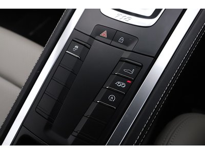 2020 Porsche 718 photo 13