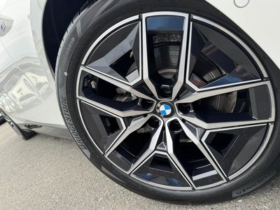 2024 BMW 5 SERIES — фото 11