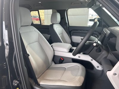 2025 LAND Rover DEFENDER — миниатюра 36