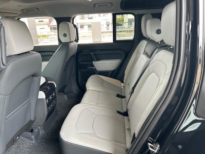 2025 LAND Rover DEFENDER — миниатюра 92