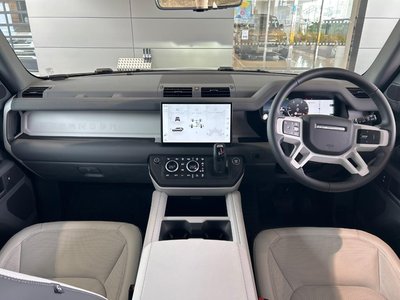 2025 LAND Rover DEFENDER — миниатюра 2