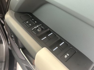 2025 LAND Rover DEFENDER — миниатюра 33