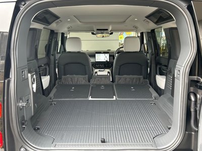 2025 LAND Rover DEFENDER — миниатюра 140