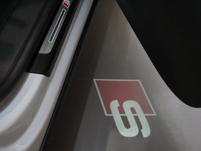 2024 AUDI Q8 — миниатюра 10