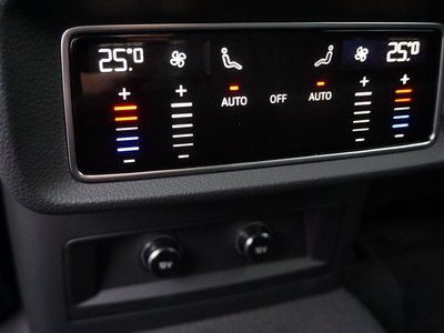 2024 AUDI Q8 — миниатюра 36